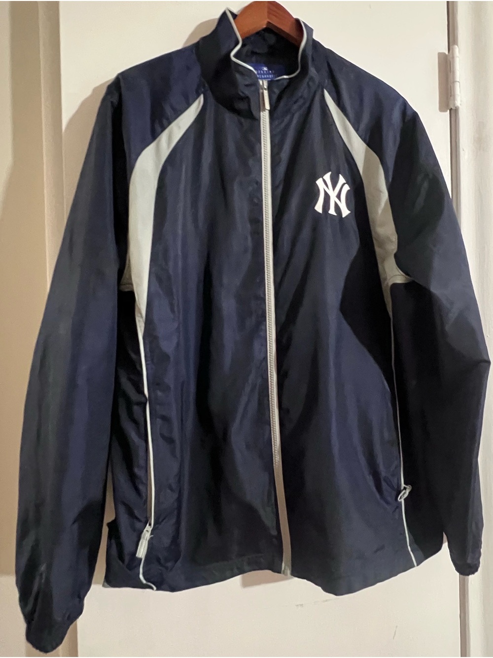 Reebok Navy and Gray NY Logo Windbreaker - Yankee Stadium Purchase - Size Large